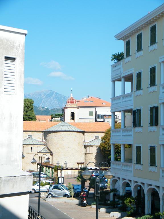 Appartamento Vacanze I Provenzali Bordighera Exterior foto
